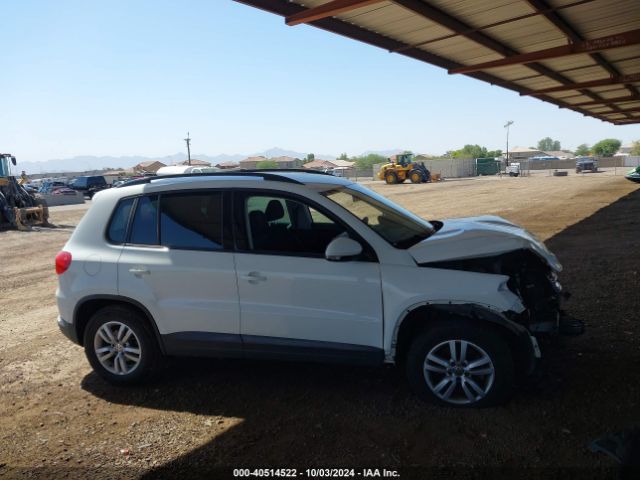 WVGAV7AX3FW613791 Volkswagen TIGUAN S