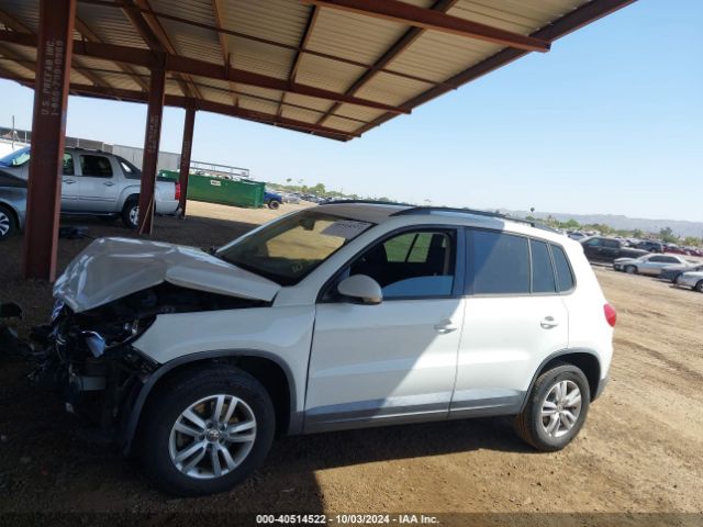 WVGAV7AX3FW613791 Volkswagen TIGUAN S