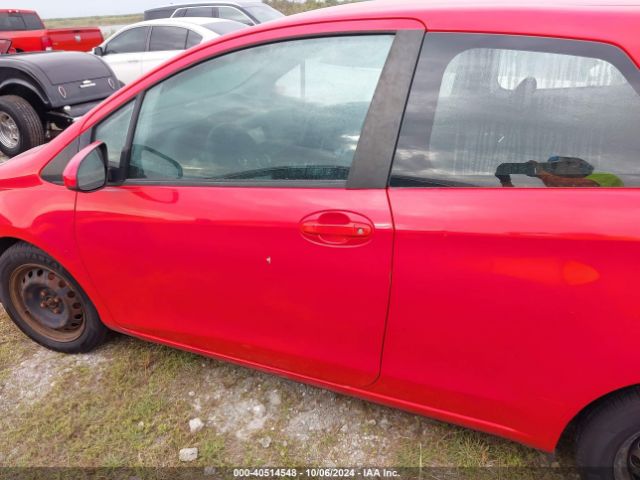VNKJTUD36FA016592 Toyota YARIS L