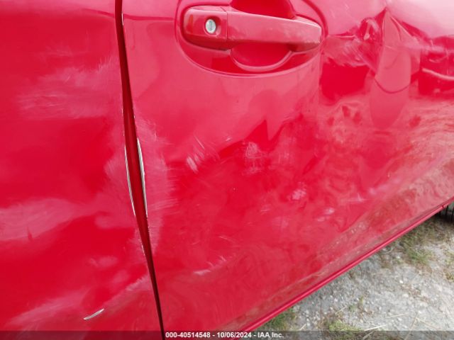 VNKJTUD36FA016592 Toyota YARIS L