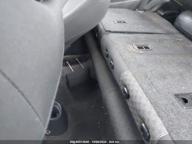 VNKJTUD36FA016592 Toyota YARIS L