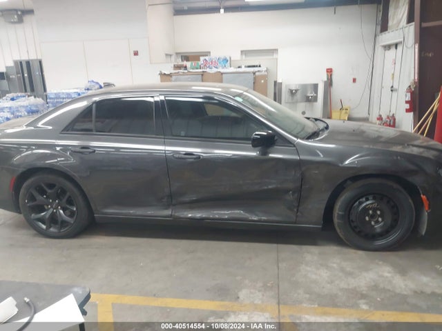 2C3CCAAG2MH512077 Chrysler 300 Touring