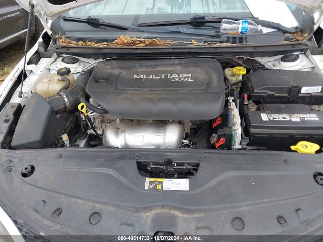 Chrysler 200 Limited 2015 1C3CCCAB4FN541302 Image 10