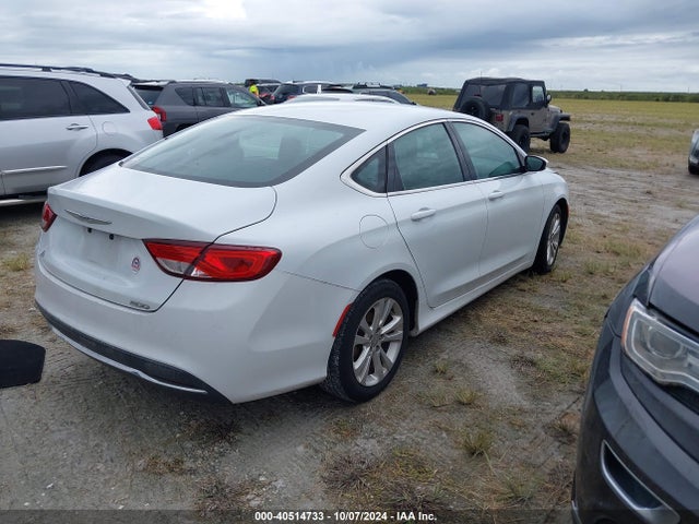 Chrysler 200 Limited 2015 1C3CCCAB4FN541302 Image 4