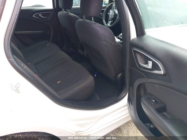 Chrysler 200 Limited 2015 1C3CCCAB4FN541302 Image 8