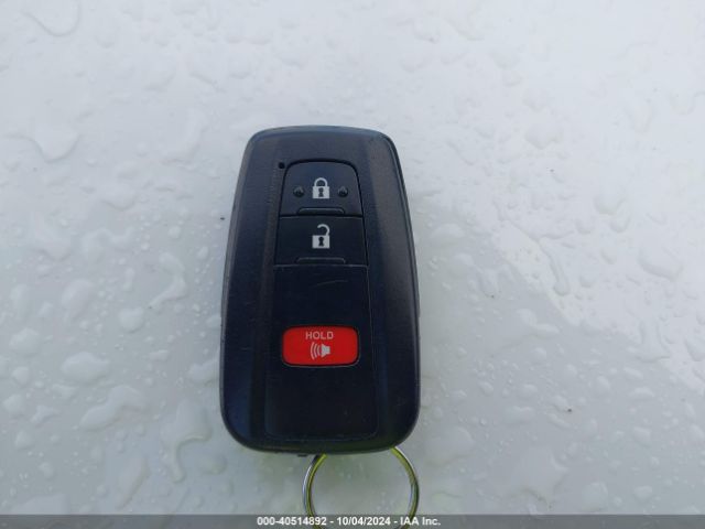 JTDKARFU9L3109385 Toyota Prius Le
