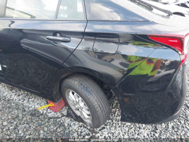 JTDKARFU9L3109385 Toyota Prius Le