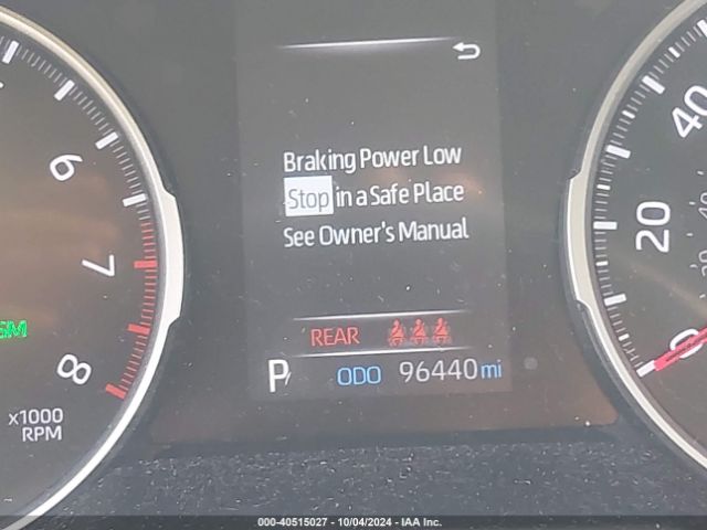 2T3G1RFV4NW301439 Toyota RAV4 LE