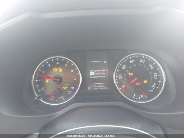 2T3G1RFV4NW301439 Toyota RAV4 LE