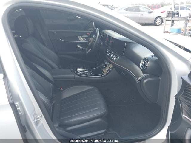 WDDZF4JB5HA105755 Mercedes-Benz E 300
