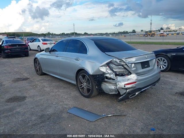 WDDZF4JB5HA105755 Mercedes-Benz E 300