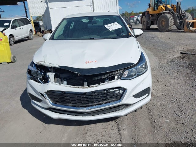 Chevrolet Cruze Ls Auto 2017 1G1BC5SMXH7270040 Image 12