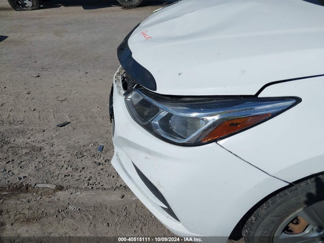Chevrolet Cruze Ls Auto 2017 1G1BC5SMXH7270040 Image 17