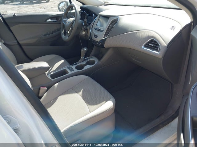 Chevrolet Cruze Ls Auto 2017 1G1BC5SMXH7270040 Image 5