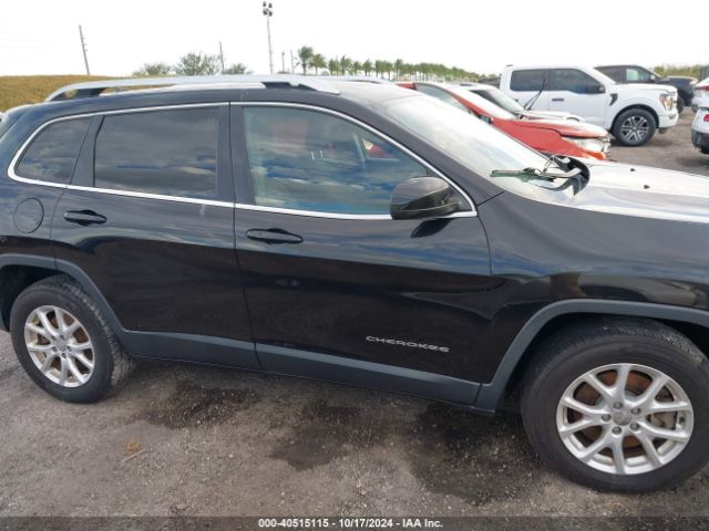 1C4PJMCS8FW530030 Jeep Cherokee Latitude