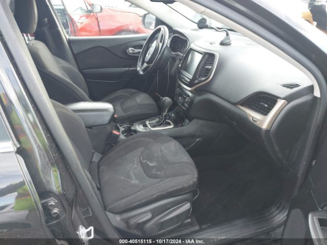 1C4PJMCS8FW530030 Jeep Cherokee Latitude