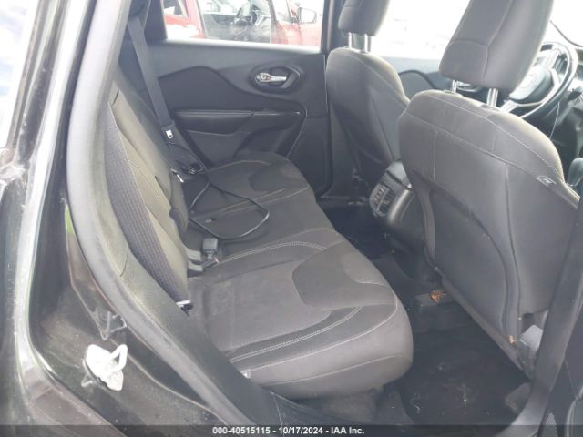 1C4PJMCS8FW530030 Jeep Cherokee Latitude