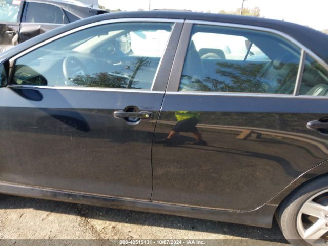 4T1BF1FKXEU407499 Toyota CAMRY SE