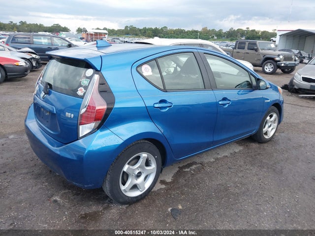 JTDKDTB34F1585531 Toyota Prius C Two