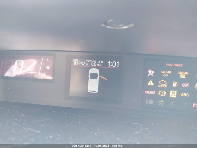 JTDKDTB34F1585531 Toyota Prius C Two