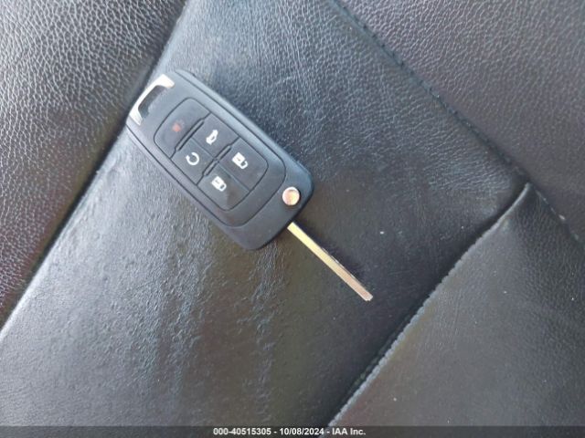 1G11D5SL1FF309956 Chevrolet MALIBU 2LT