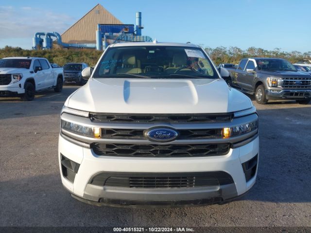 1FMJU1HT4NEA46319 Ford Expedition Xlt