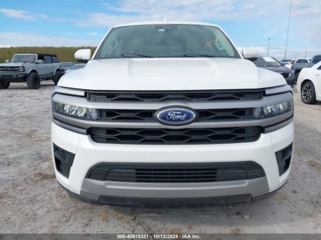1FMJU1HT4NEA46319 Ford Expedition Xlt