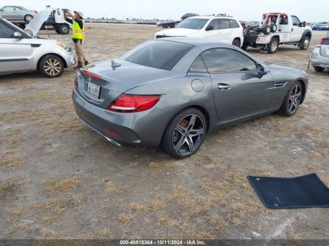 W1KPK3JA0LF171307 Mercedes-Benz Slc 300