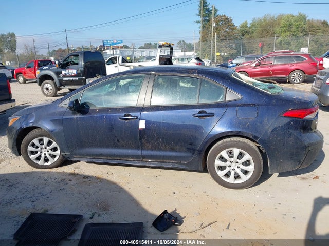 Toyota COROLLA LE 2022 5YFEPMAE7NP344800 Image 14