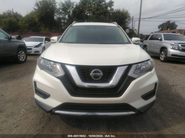 5N1AT2MV9JC758962 Nissan ROGUE SV