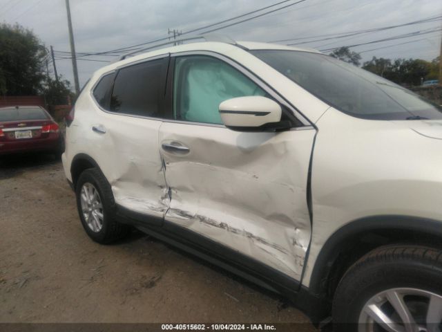 5N1AT2MV9JC758962 Nissan ROGUE SV