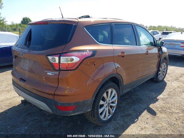 Ford Escape Titanium 2017 1FMCU9J9XHUB76377 Image 4