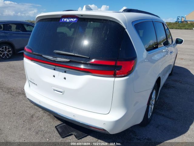 2022 CHRYSLER PACIFICA 2C4RC1BG7NR162557 Photo 3
