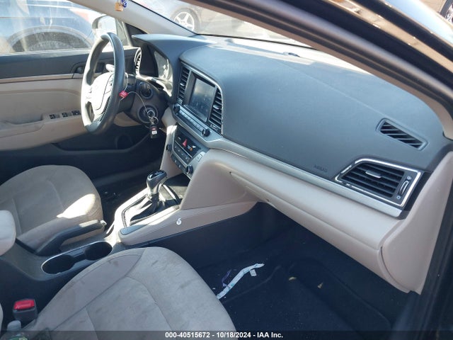 5NPD84LF8HH101402 Hyundai ELANTRA SE