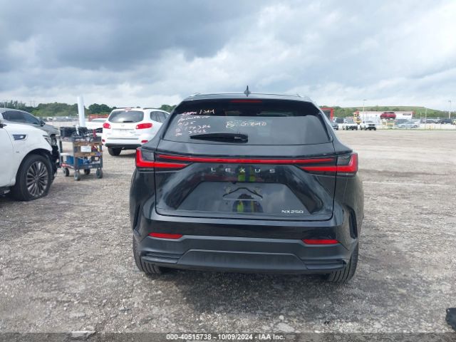 2T2ADCAZ7RC011549 Lexus NX 250