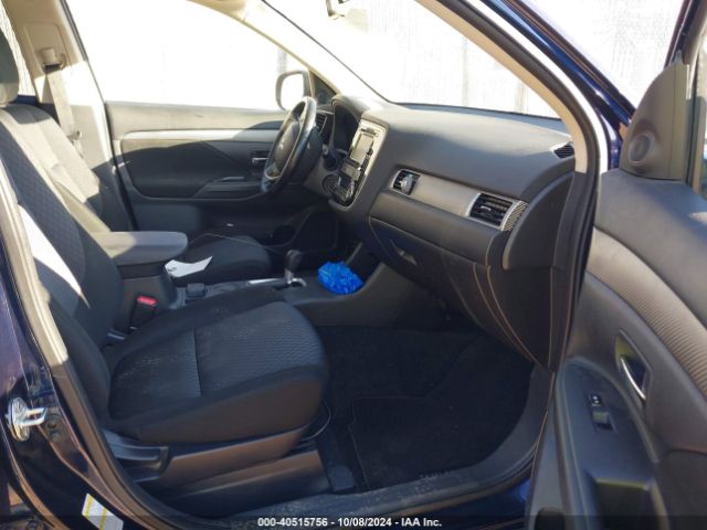 JA4AD3A39EZ012745 Mitsubishi Outlander Se