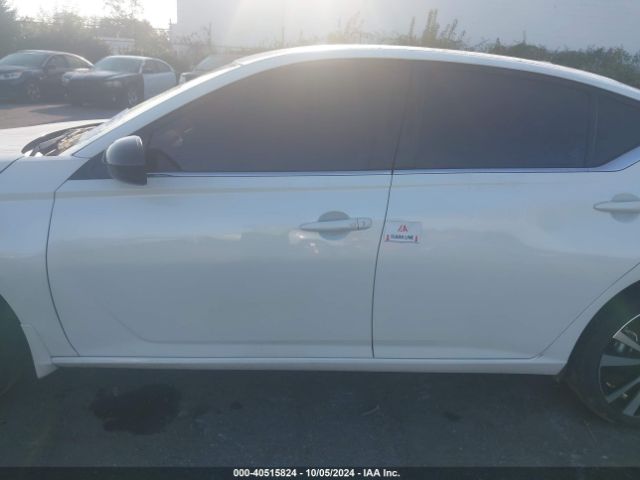 1N4BL4CW3NN401257 Nissan Altima Sr Intelligent Awd