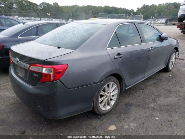 4T1BF1FKXEU762902 Toyota CAMRY XLE