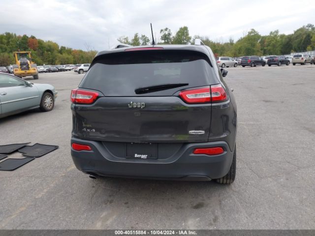 1C4PJMCB7FW762912 Jeep Cherokee North