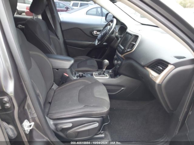 1C4PJMCB7FW762912 Jeep Cherokee North