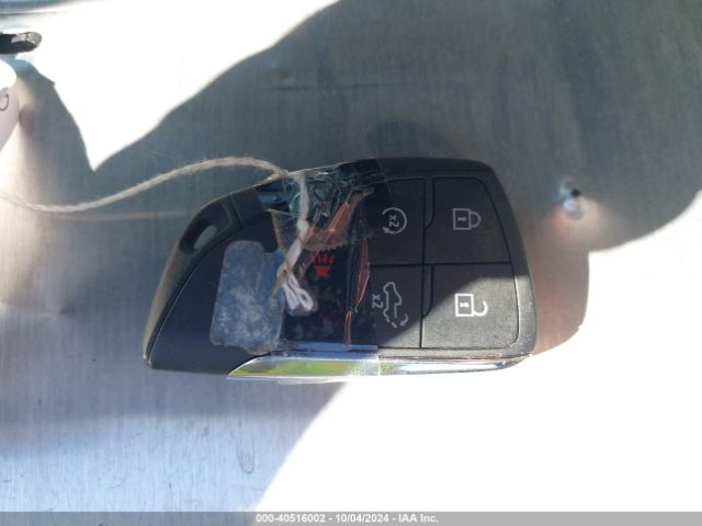 3GTUUEET8NG562205 GMC Sierra 1500 4wd  Short Box At4