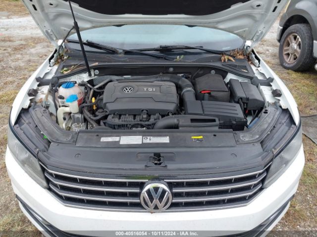 1VWAS7A35GC045652 Volkswagen Passat 1.8t S