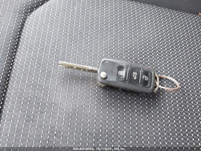 1VWAS7A35GC045652 Volkswagen Passat 1.8t S