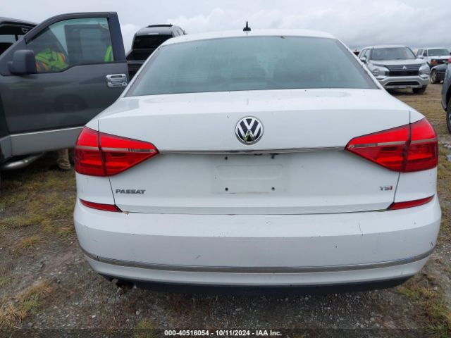 1VWAS7A35GC045652 Volkswagen Passat 1.8t S