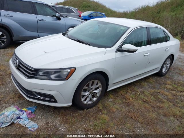1VWAS7A35GC045652 Volkswagen Passat 1.8t S