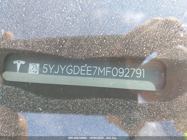 2021 TESLA MODEL Y 5YJYGDEE7MF092791 Photo 8