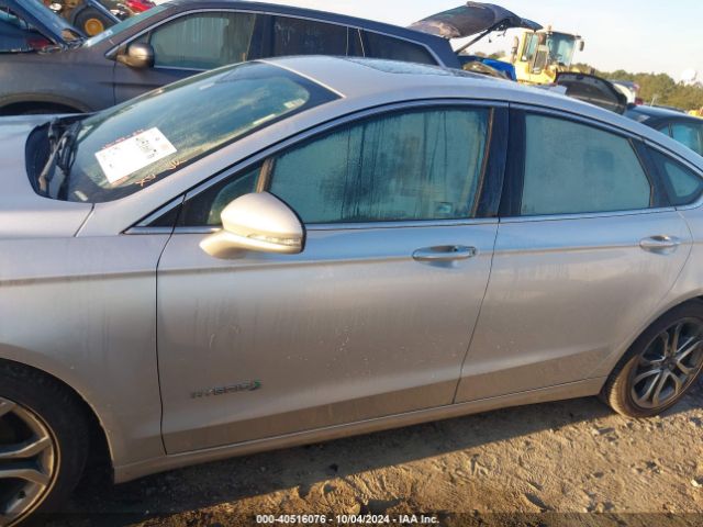 3FA6P0RU4KR260244 Ford Fusion Hybrid Titanium