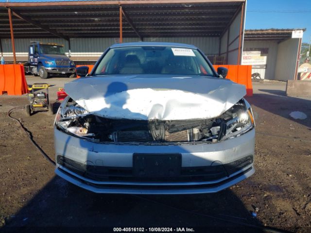 3VW2K7AJXFM217142 Volkswagen Jetta 2.0l S
