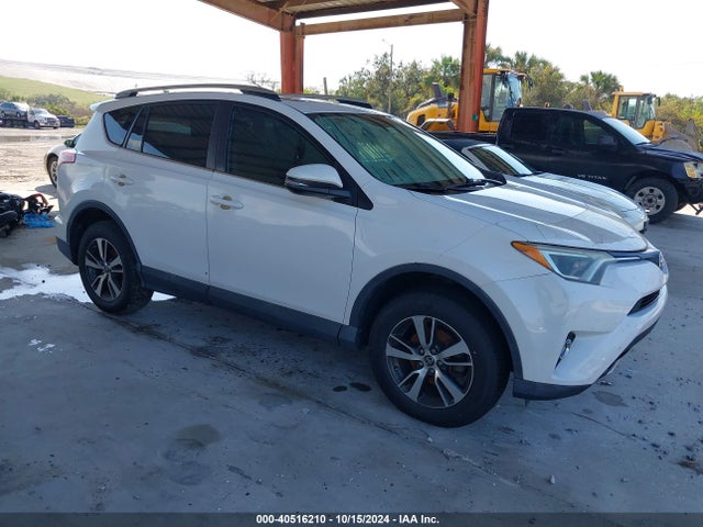 Toyota Rav4 Xle 2016 2T3WFREV8GW284968 Image 1