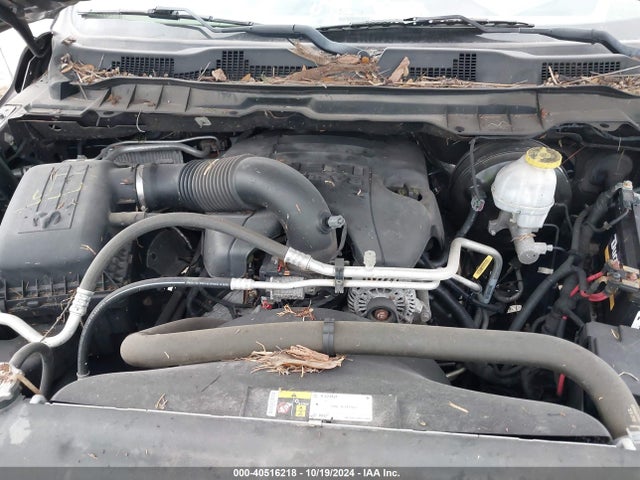 1C6RR7NT1JS276256 RAM 1500 Laramie  4x4 5'7 Box